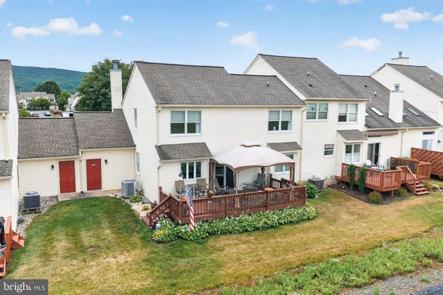 259 RIDINGS CIR, Macungie, PA 18062