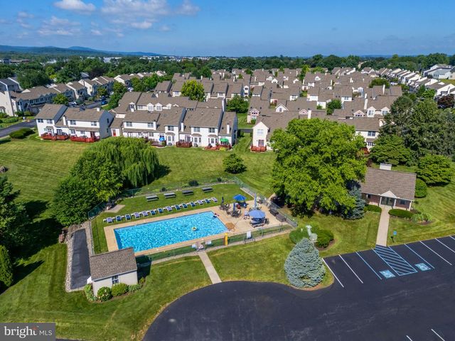 259 RIDINGS CIR, Macungie, PA 18062