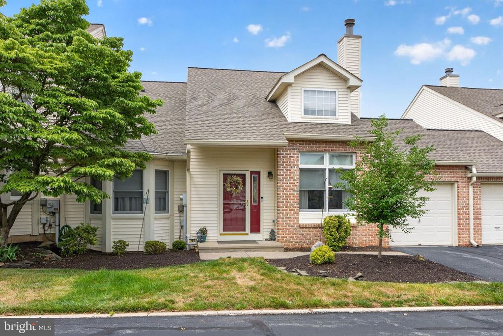 259 RIDINGS CIR, Macungie, PA 18062