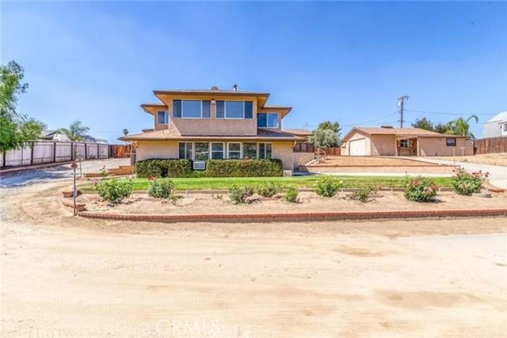 40330 Indian Tree Drive, Hemet, CA 92544