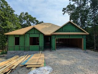 11 Staines Lane, Bella Vista, AR 72715