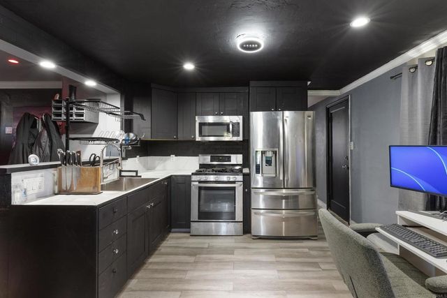 999 E Division St B27, National City, CA 91950