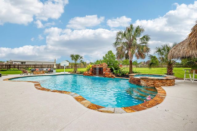 4410 Clearwater Road, Baytown, TX 77523