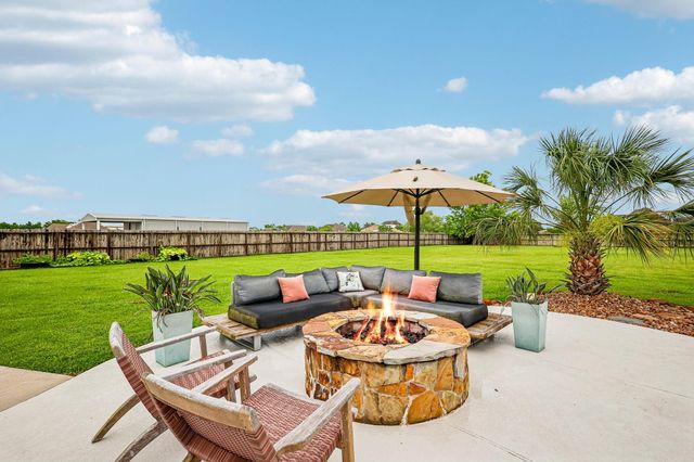 4410 Clearwater Road, Baytown, TX 77523