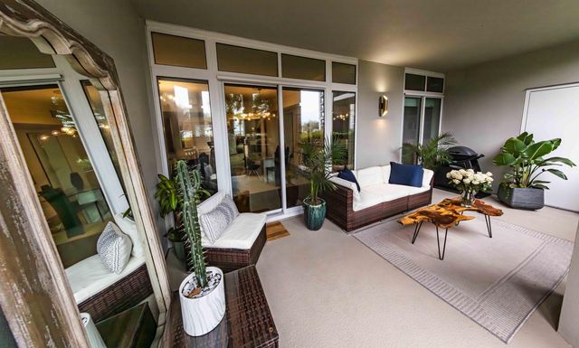 113 N Plaza Ct. Court T-3, Mount Pleasant, SC 29464