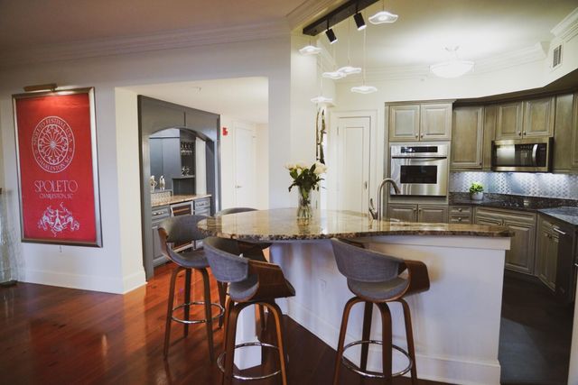 113 N Plaza Ct. Court T-3, Mount Pleasant, SC 29464