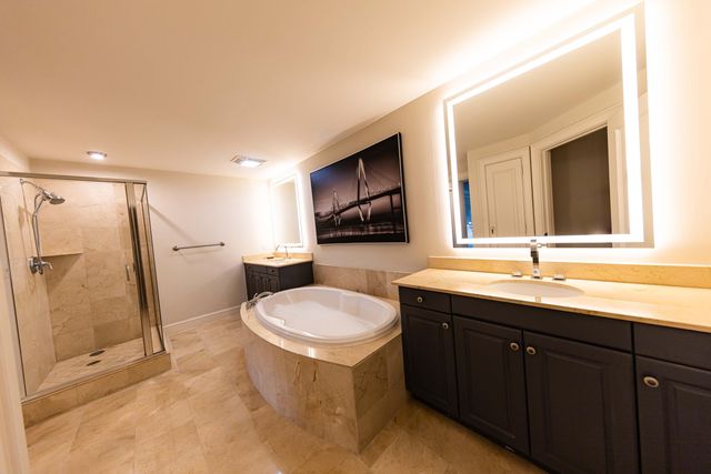 113 N Plaza Ct. Court T-3, Mount Pleasant, SC 29464