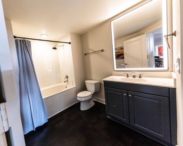 113 N Plaza Ct. Court T-3, Mount Pleasant, SC 29464