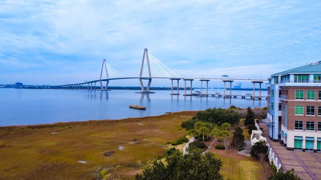 113 N Plaza Ct. Court T-3, Mount Pleasant, SC 29464