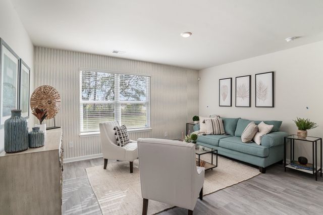213 Evington Dr, Longs, SC 29568