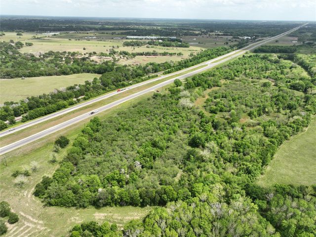 10463 Highway 36, Bellville, TX 77418