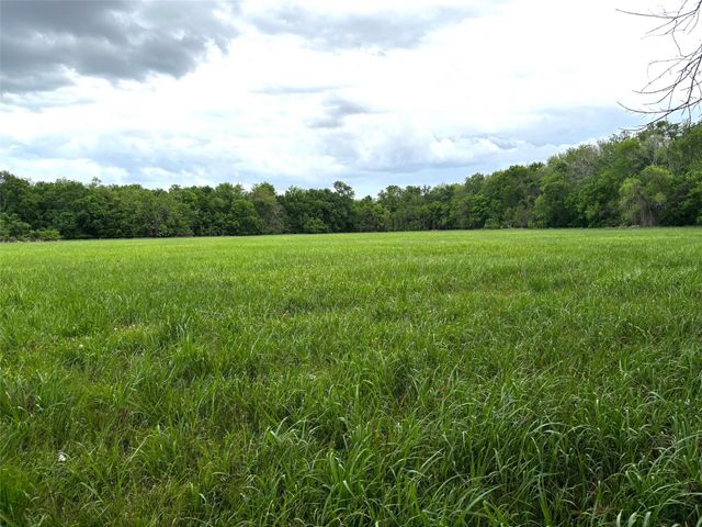 10463 Highway 36, Bellville, TX 77418