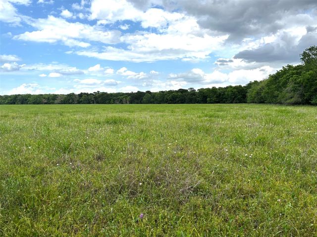 10463 Highway 36, Bellville, TX 77418
