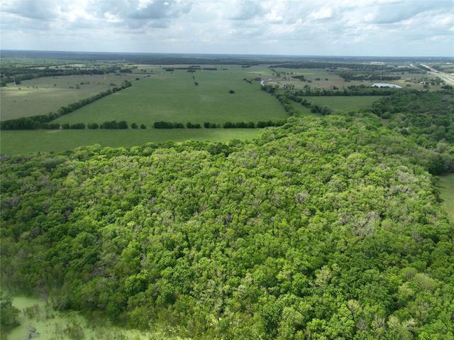 10463 Highway 36, Bellville, TX 77418