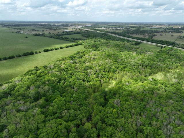 10463 Highway 36, Bellville, TX 77418