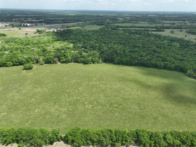 10463 Highway 36, Bellville, TX 77418