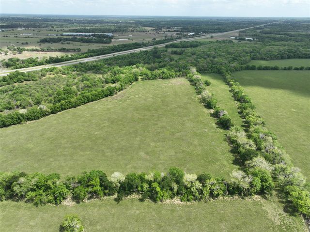 10463 Highway 36, Bellville, TX 77418