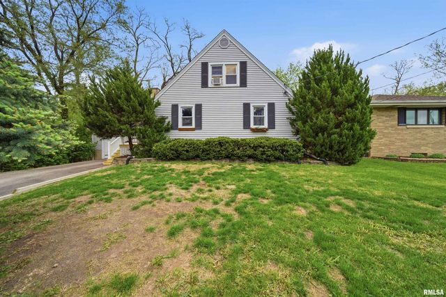5006 N EDGEBROOK Drive, Peoria, IL 61614
