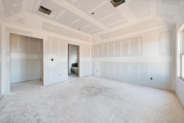 12505 Dolche Vita Drive, Yukon, OK 73099