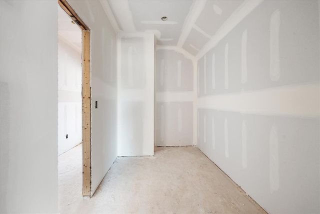 12505 Dolche Vita Drive, Yukon, OK 73099