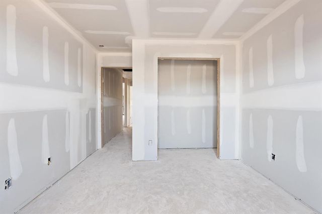 12505 Dolche Vita Drive, Yukon, OK 73099