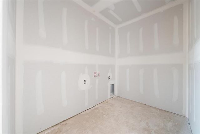 12505 Dolche Vita Drive, Yukon, OK 73099