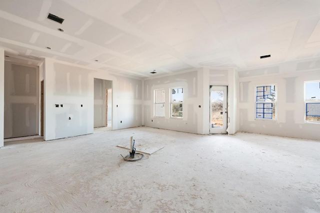 12505 Dolche Vita Drive, Yukon, OK 73099