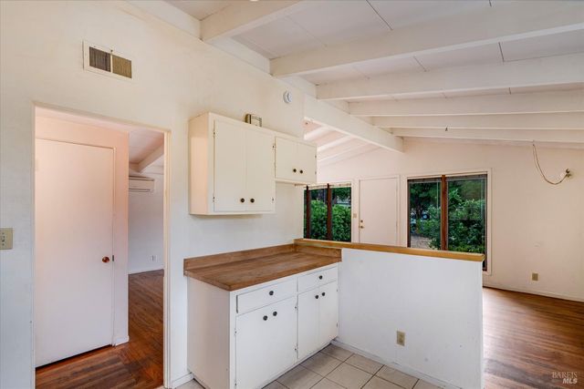 852 Austin Ave, Sonoma, CA 95476