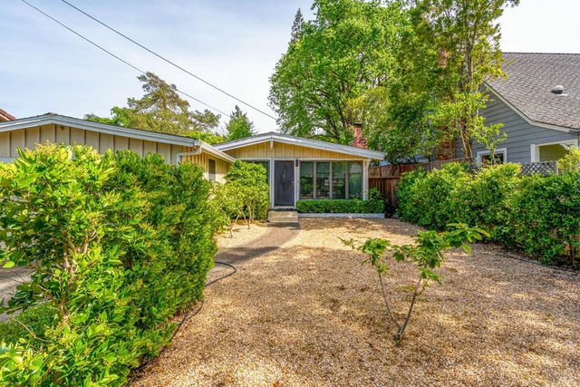 852 Austin Ave, Sonoma, CA 95476