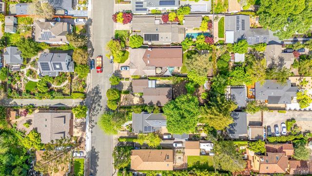 852 Austin Ave, Sonoma, CA 95476