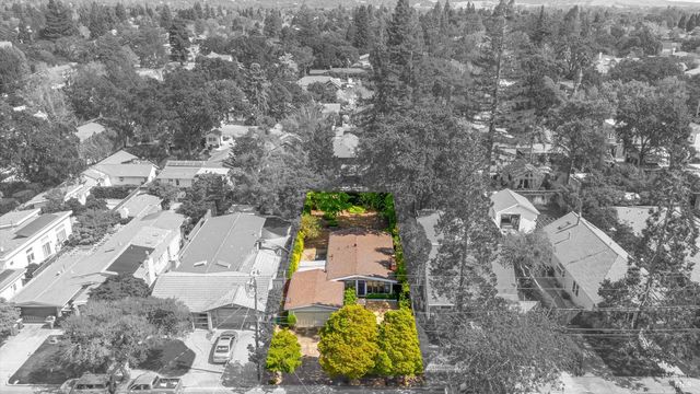 852 Austin Ave, Sonoma, CA 95476