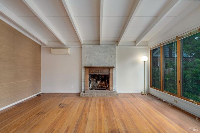 852 Austin Ave, Sonoma, CA 95476