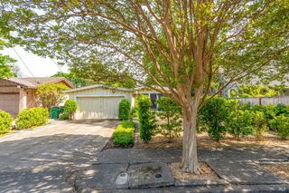 852 Austin Ave, Sonoma, CA 95476