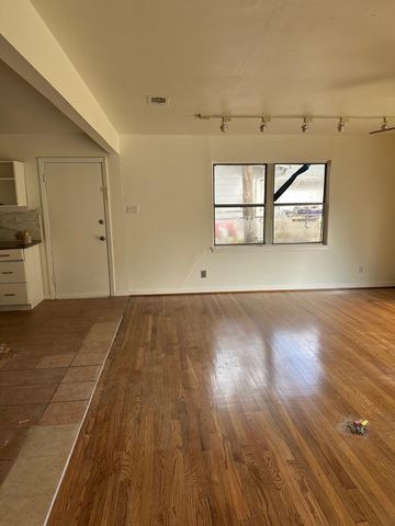 1914 Westcrest Drive, Houston, TX 77055