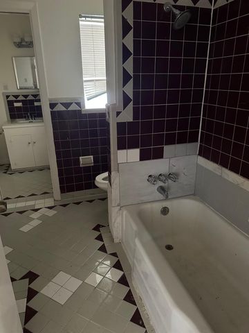 1914 Westcrest Drive, Houston, TX 77055