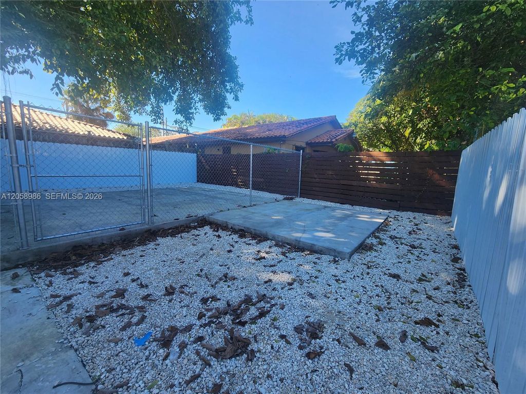 1726 SW 25th Ave B, Miami, FL 33145