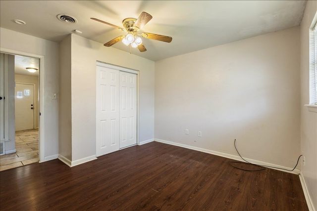 5 NW 57th St, Lawton, OK 73505