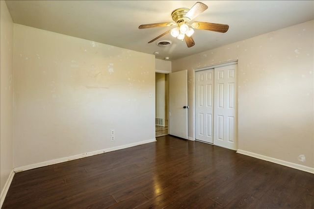 5 NW 57th St, Lawton, OK 73505