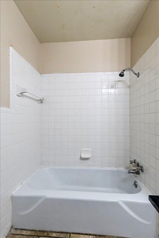 5 NW 57th St, Lawton, OK 73505