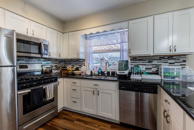 102 RAVEN Court, Morris, IL 60450