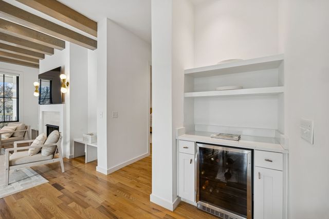 3727 Estes Rd, Nashville, TN 37215
