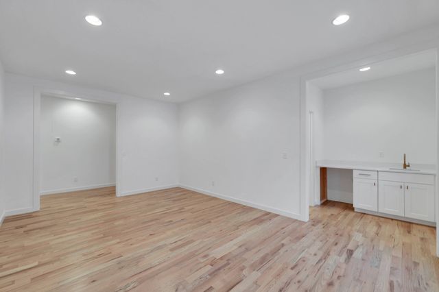 3727 Estes Rd, Nashville, TN 37215