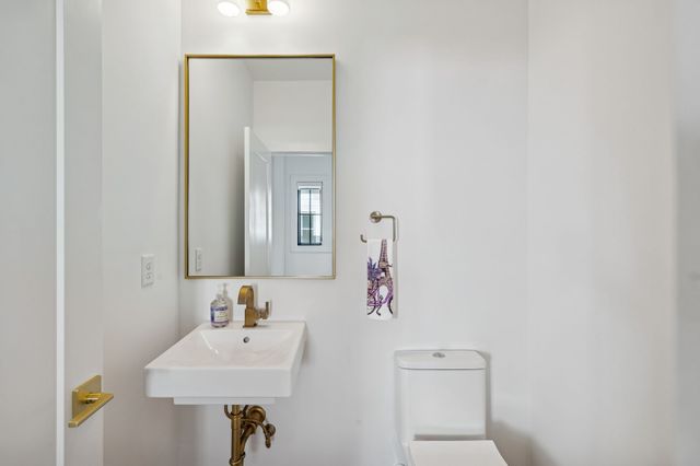 3727 Estes Rd, Nashville, TN 37215