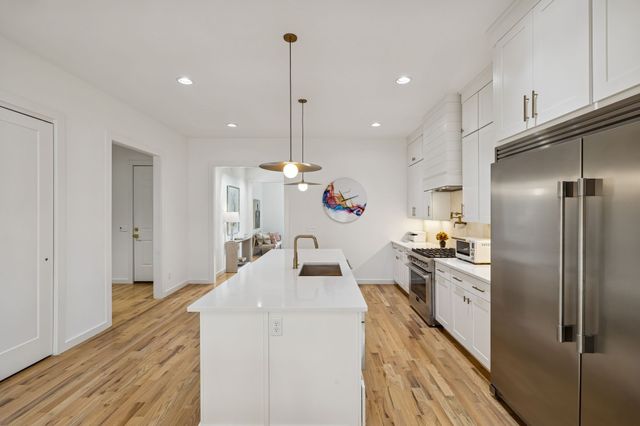 3727 Estes Rd, Nashville, TN 37215