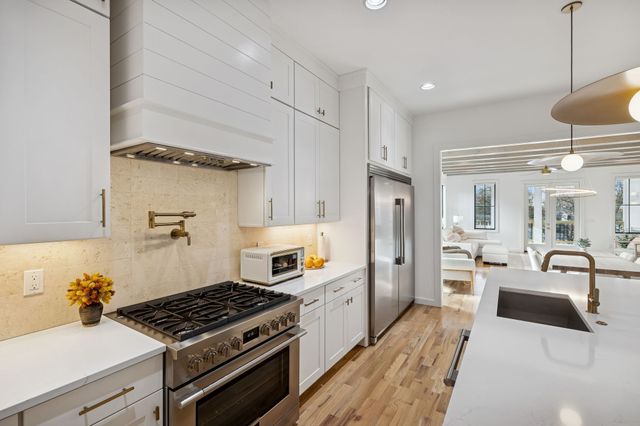 3727 Estes Rd, Nashville, TN 37215