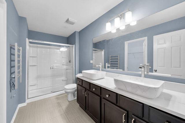 2525 Dunraven Avenue, Naperville, IL 60540