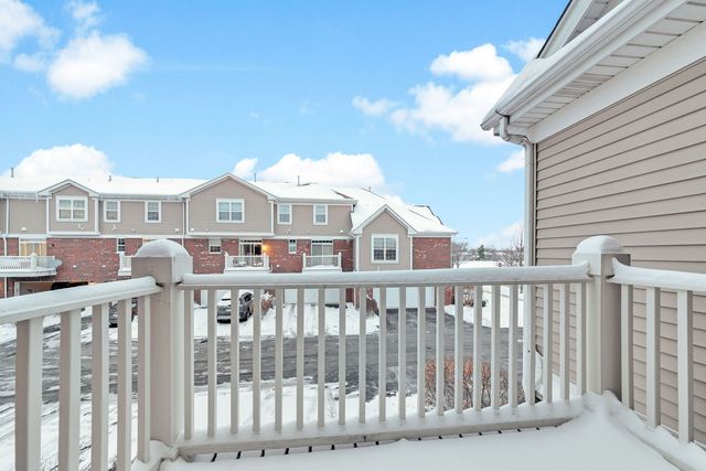 2525 Dunraven Avenue, Naperville, IL 60540