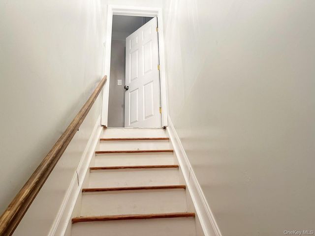 15 Mida Court 2A, West Babylon, NY 11704