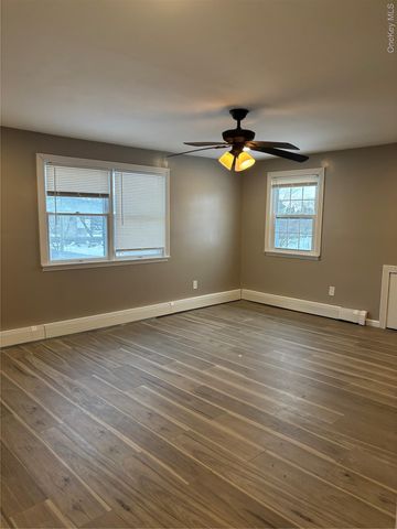 15 Mida Court 2A, West Babylon, NY 11704