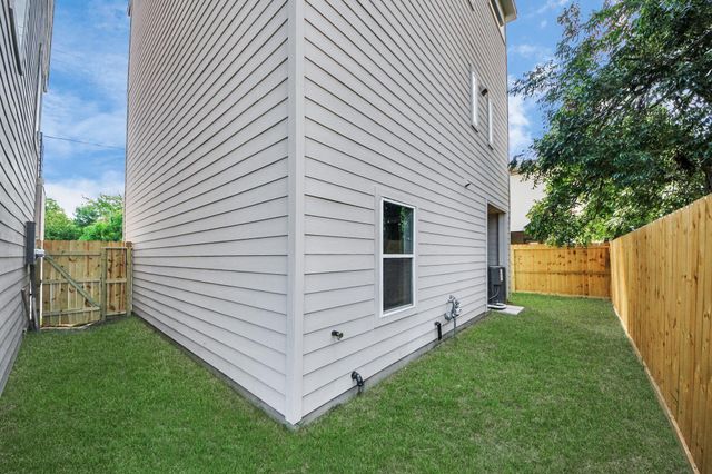 3419 Arlington Street, Houston, TX 77018